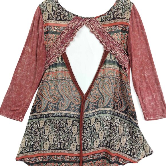 Gimmicks by BKE Boho Top Sz S Patchwork Crochet Paisley Lace Back Cutout - Picture 9 of 10